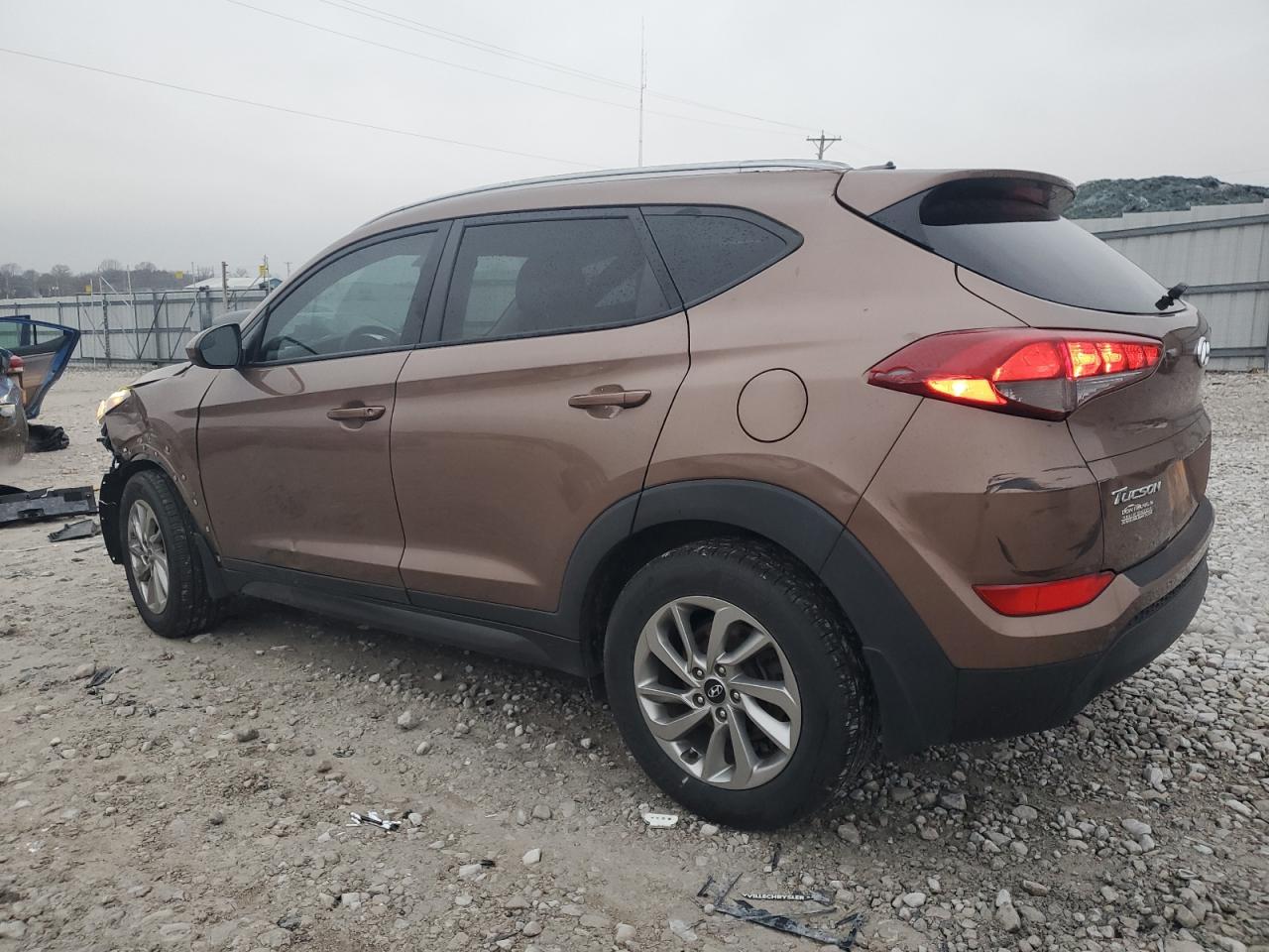 2016 Hyundai Tucson - Image 2