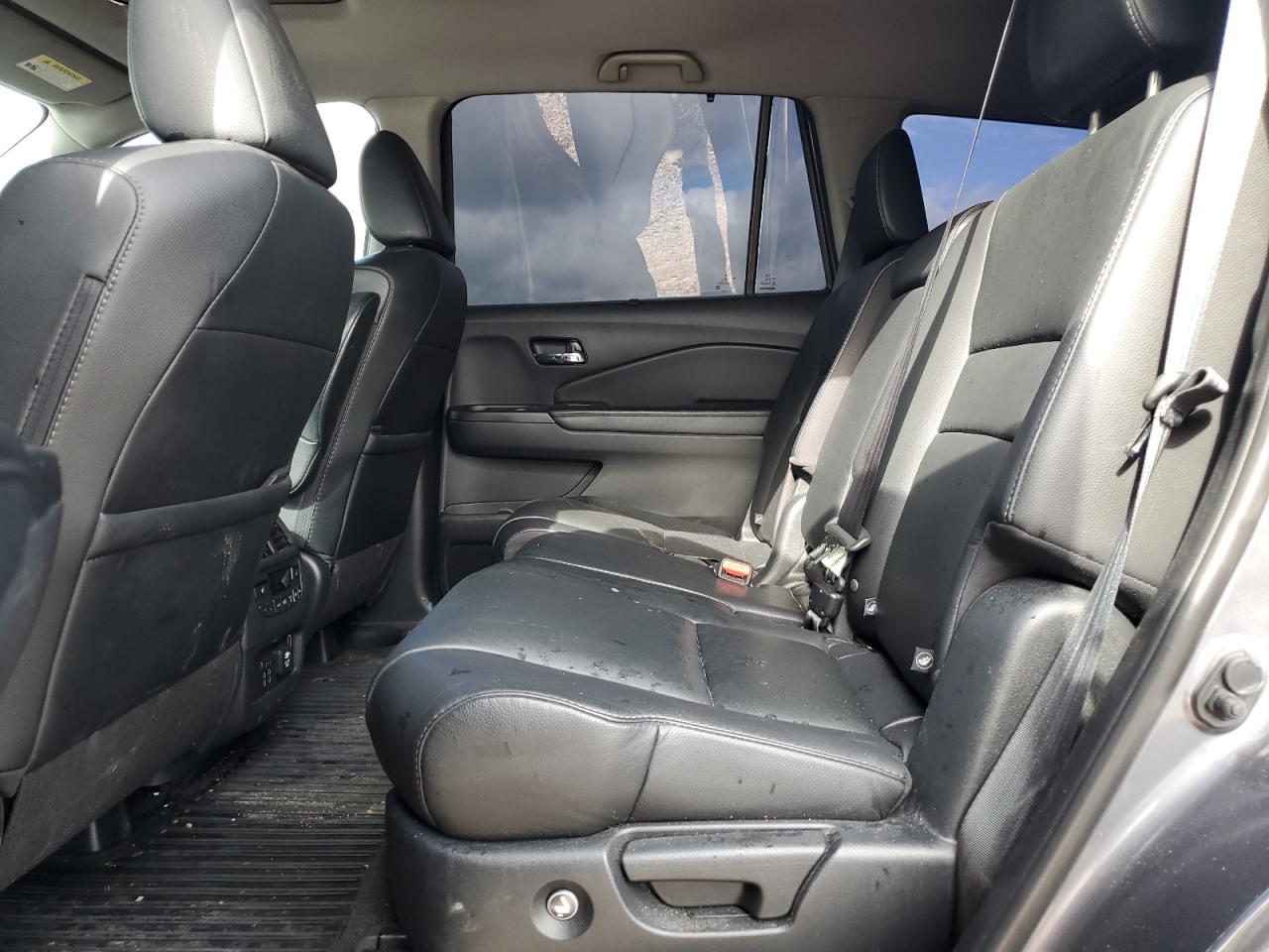 2019 Honda Pilot Touring VIN: 5FNYF5H96KB041044 Lot: 85808604