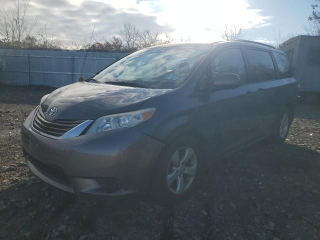 2012 Toyota Sienna Le