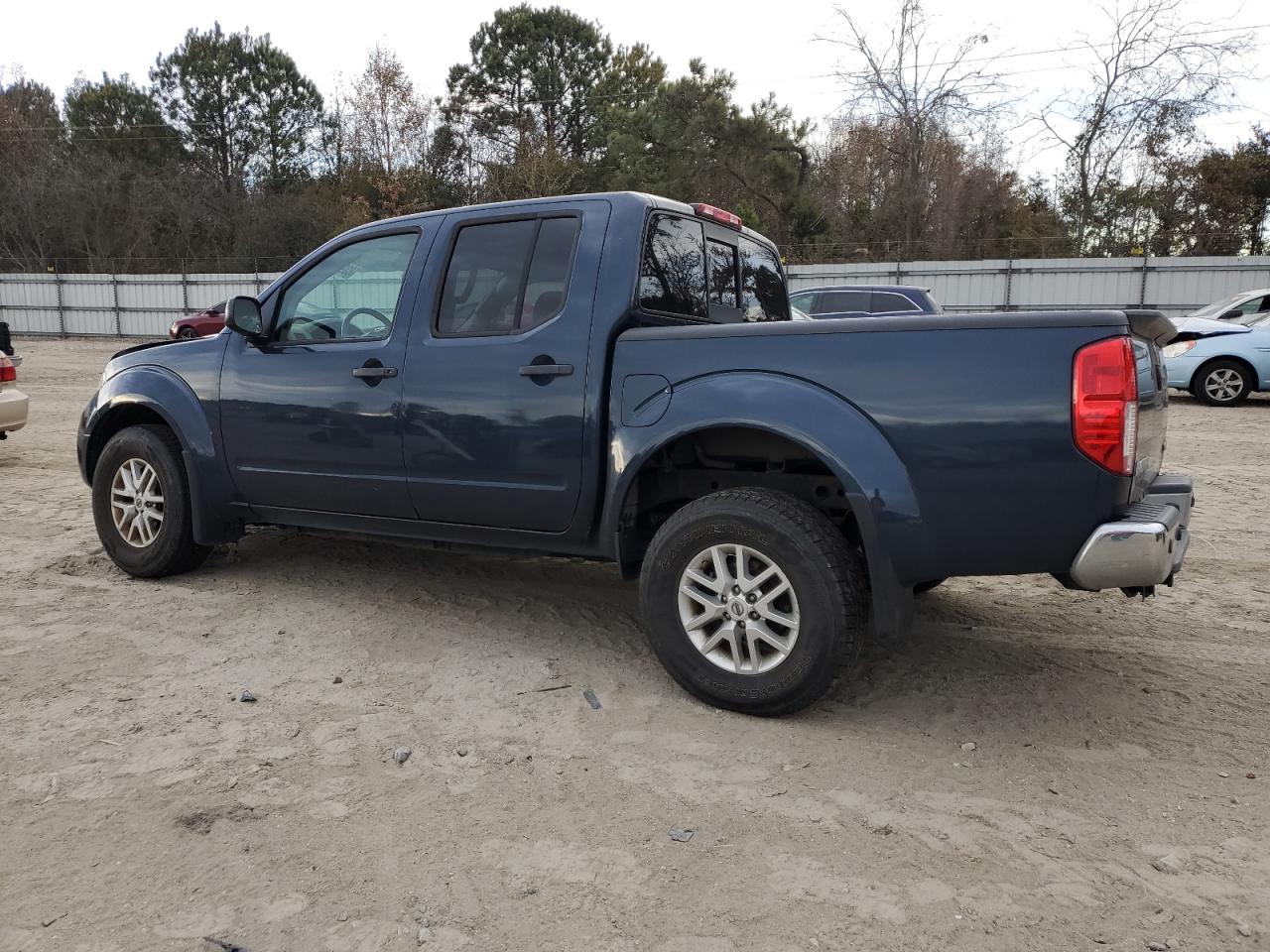 2019 Nissan Navara (Frontier) - Image 2