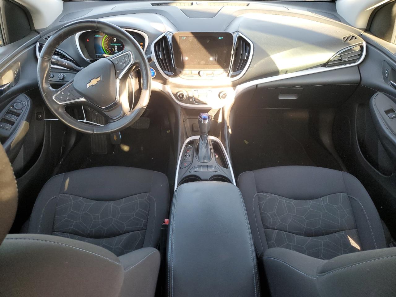 2017 Chevrolet Volt - Image 8