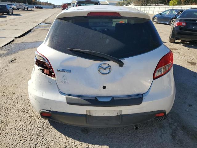  MAZDA 2 2012 Белый