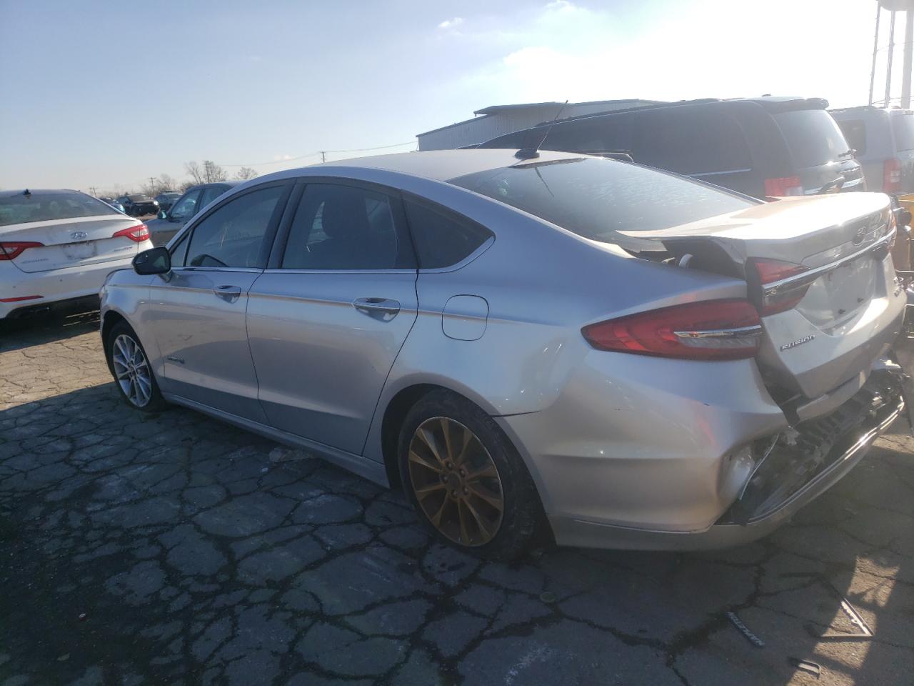 VIN 3FA6P0LU1HR196813 2017 FORD FUSION no.2