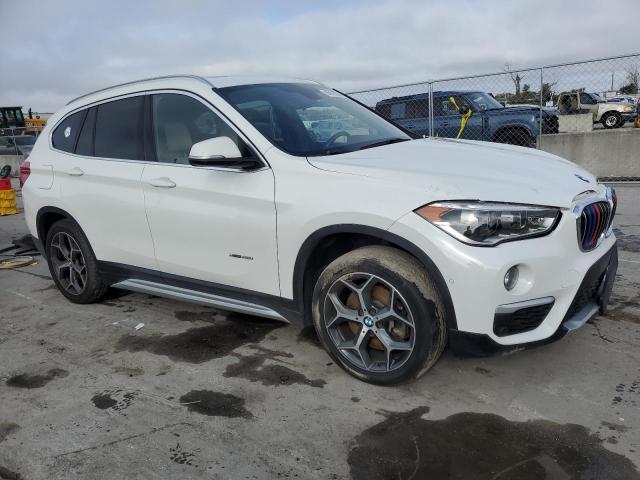  BMW X1 2016 Белый