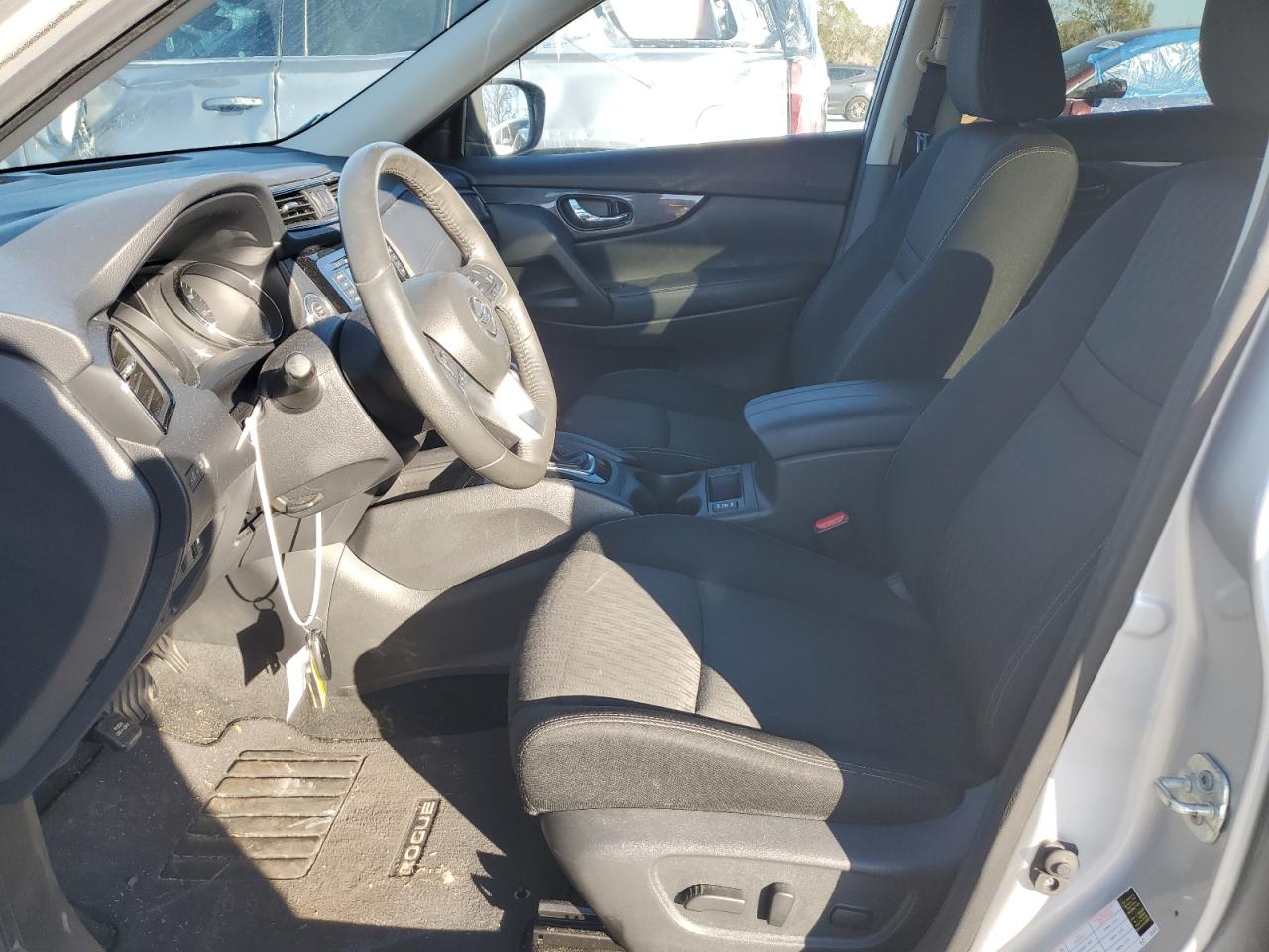 2018 Nissan Rogue - Image 7