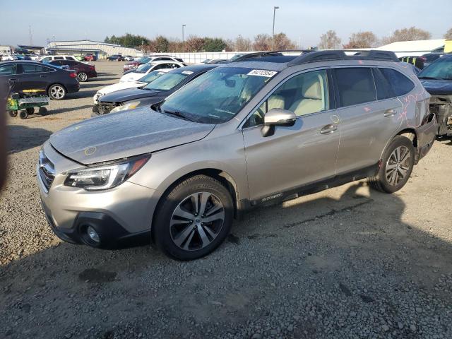  SUBARU OUTBACK 2019 Серебристый