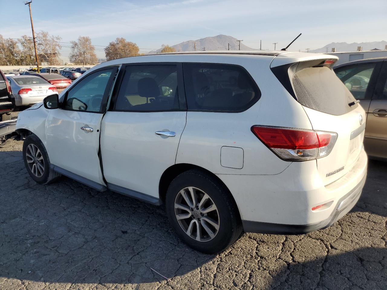 VIN 5N1AR2MNXDC619247 2013 NISSAN PATHFINDER no.2