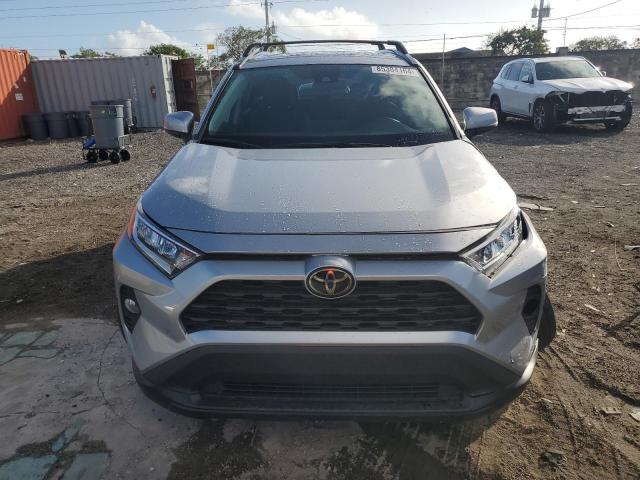  TOYOTA RAV4 2021 Серебристый