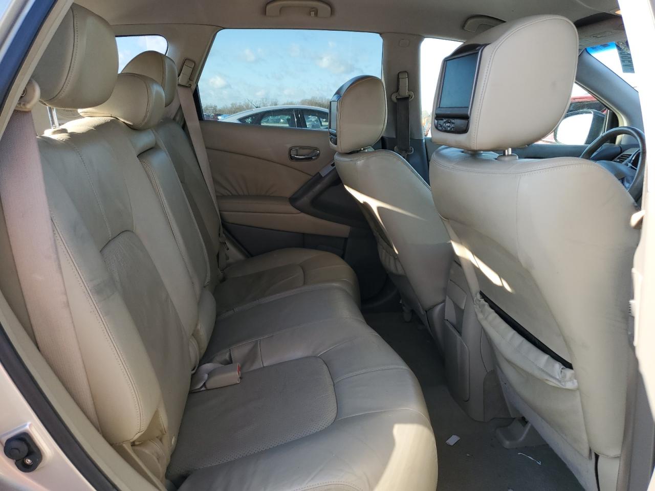 2010 Nissan Murano - Image 12