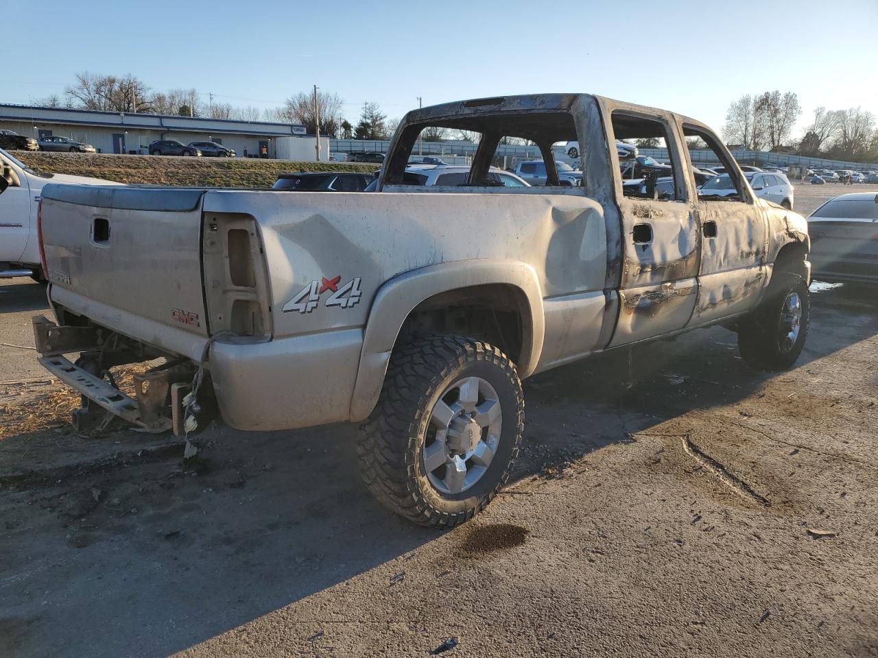 2003 GMC Sierra - Image 3