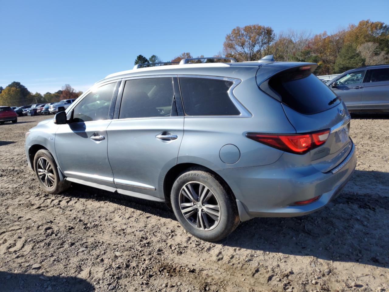 2018 Infiniti QX60 - Image 2