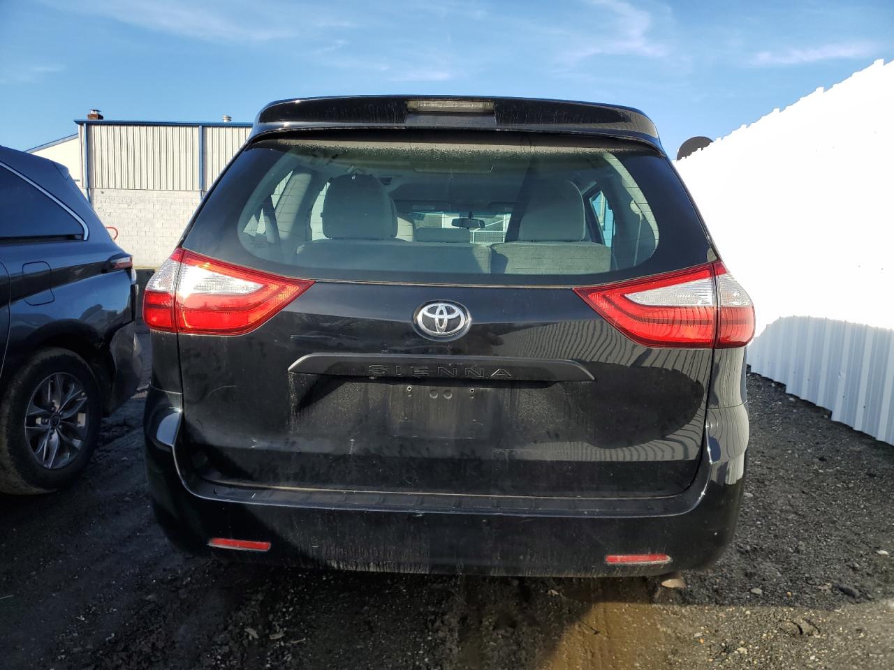 2016 Toyota Sienna VIN: 5TDZK3DCXGS700350 Lot: 83677684
