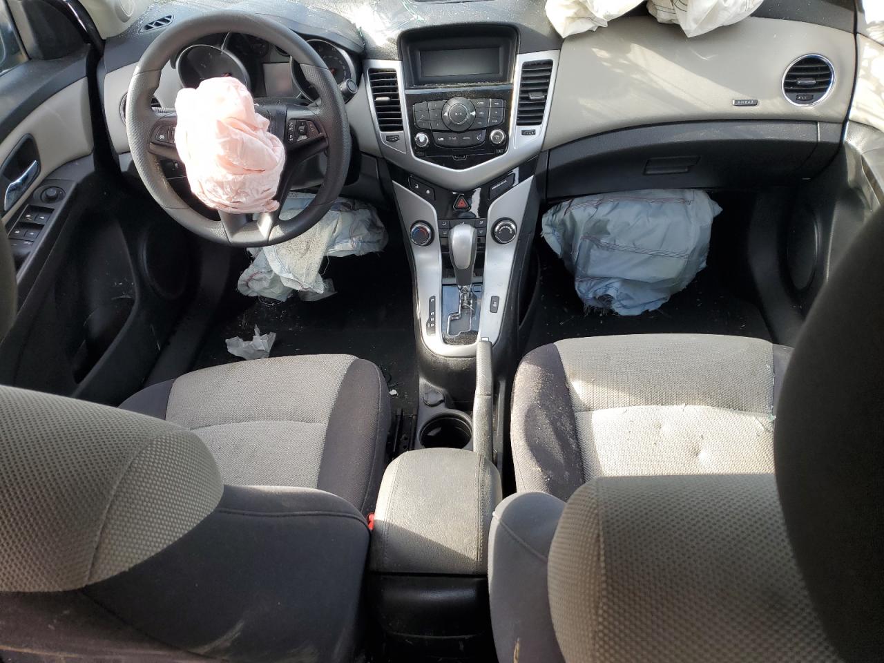 2013 Chevrolet Cruze - Image 8