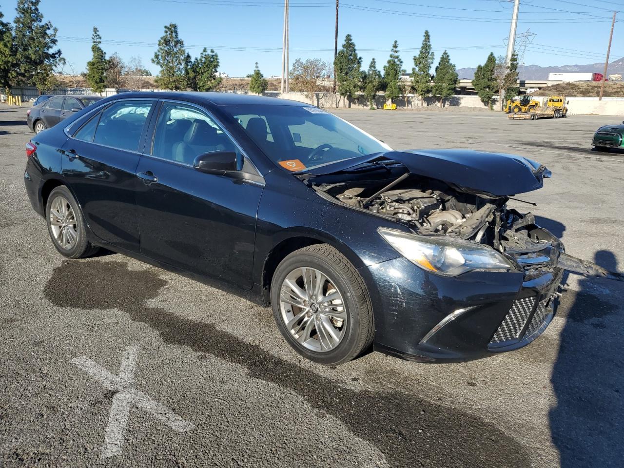 VIN 4T1BF1FK1GU214130 2016 TOYOTA CAMRY no.4