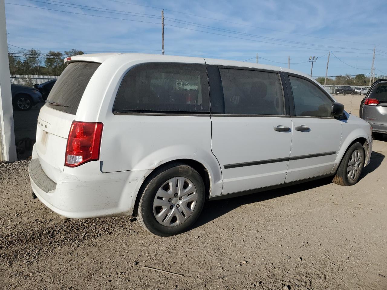 2013 Dodge Caravan - Image 3