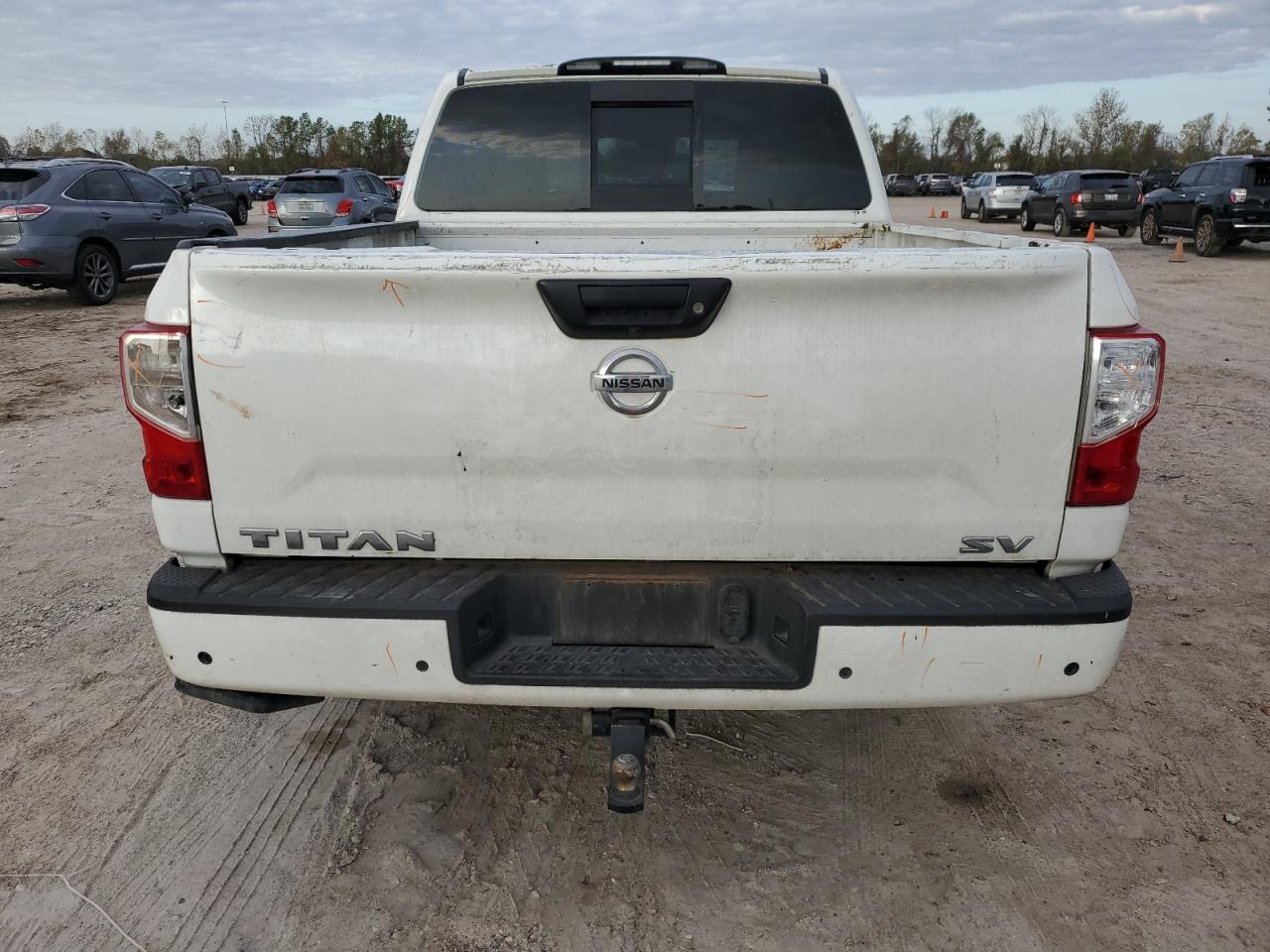 2021 Nissan Titan - Image 6