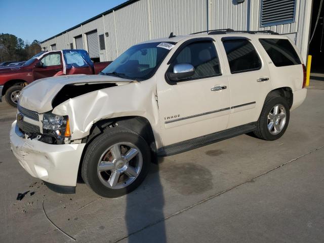 Паркетники CHEVROLET TAHOE 2013 Білий