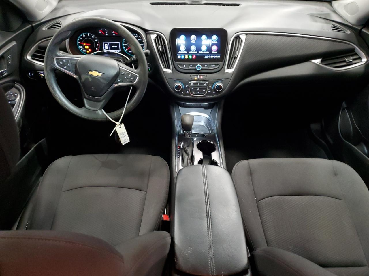 2022 Chevrolet Malibu - Image 8