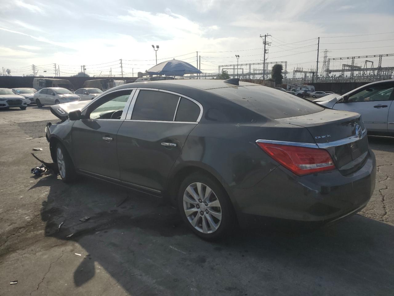 VIN 1G4GB5GR2FF264977 2015 BUICK LACROSSE no.2