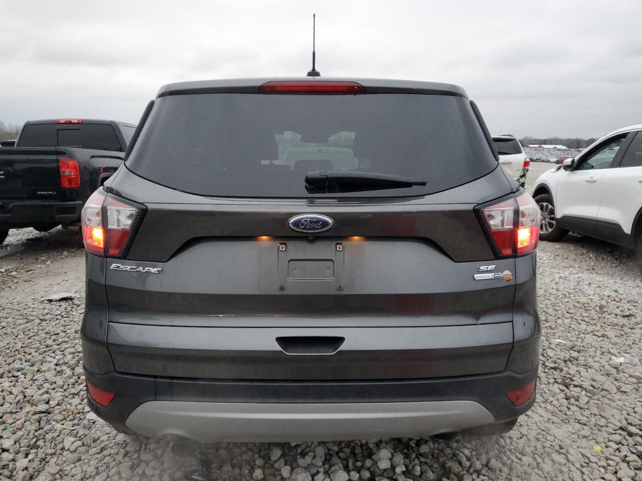 VIN 1FMCU9GDXHUE39477 2017 FORD ESCAPE no.6