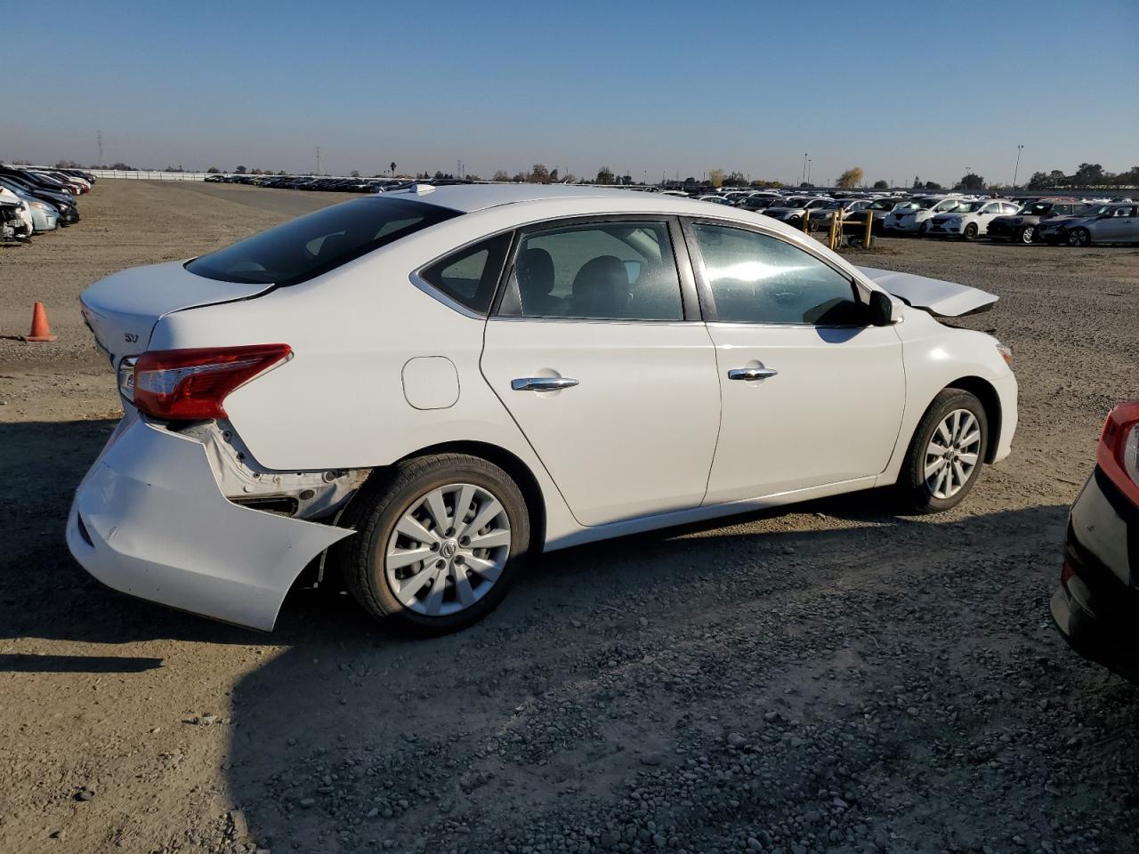 2017 Nissan Sentra - Image 3