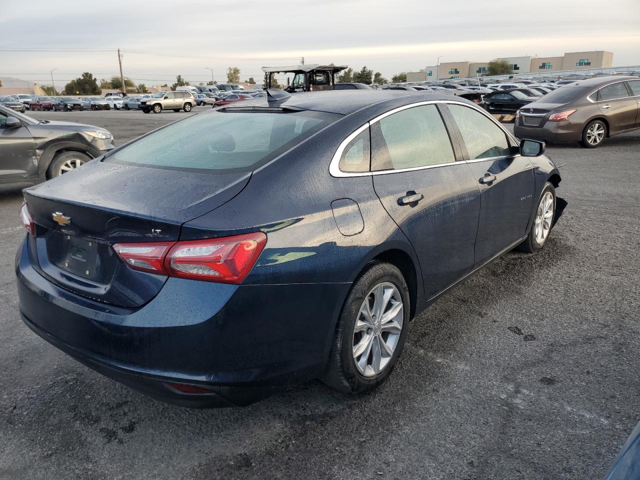 VIN 1G1ZD5ST9NF117556 2022 CHEVROLET MALIBU no.3