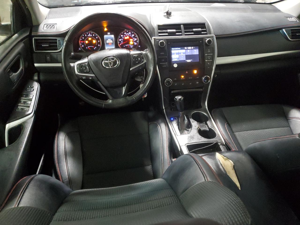 Toyota Camry le 2017 фото - 8 Toyota Camry le 2017