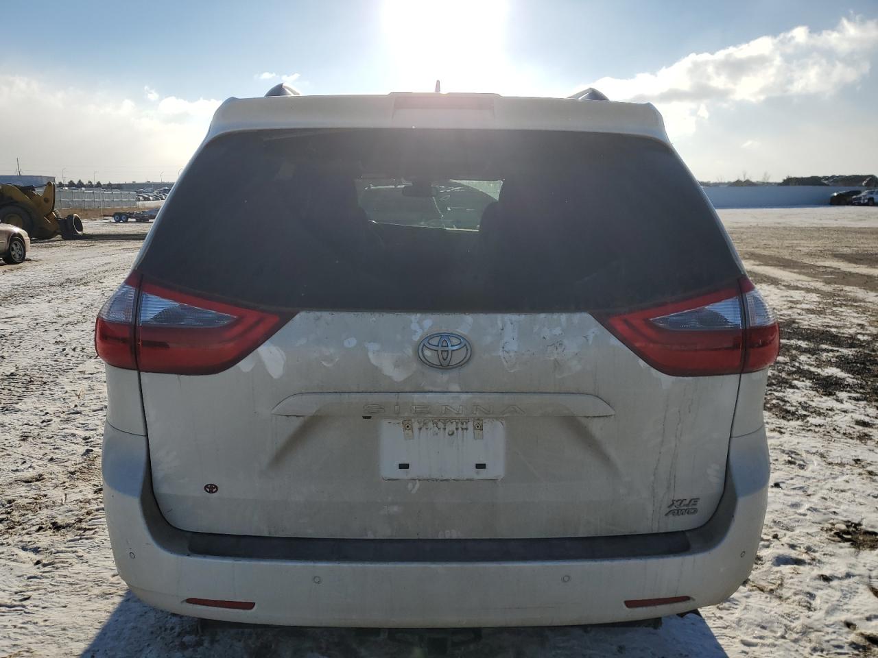 2020 Toyota Sienna - Image 6
