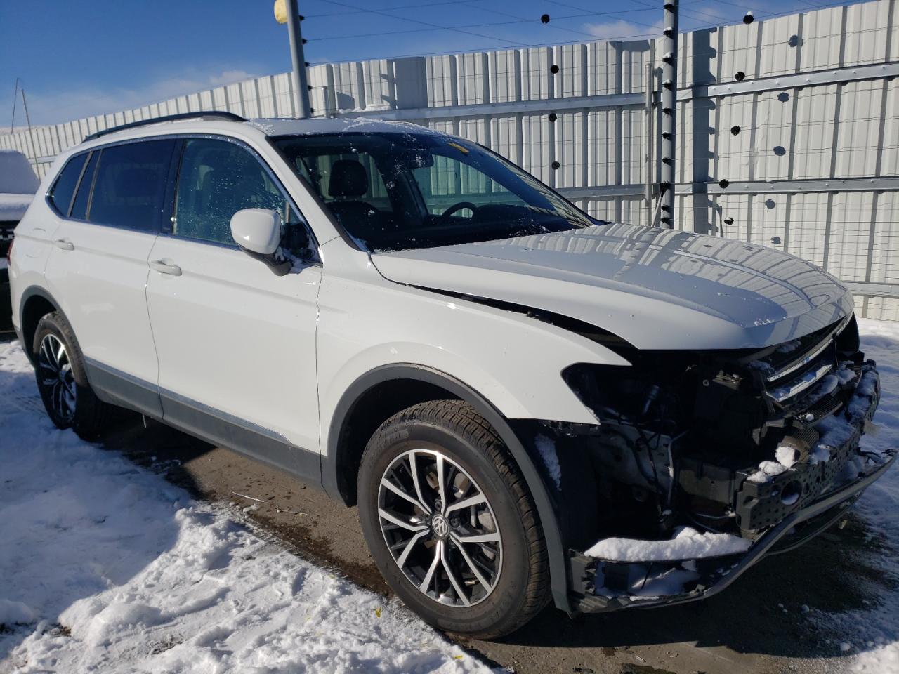 2021 Volkswagen Tiguan - Image 4