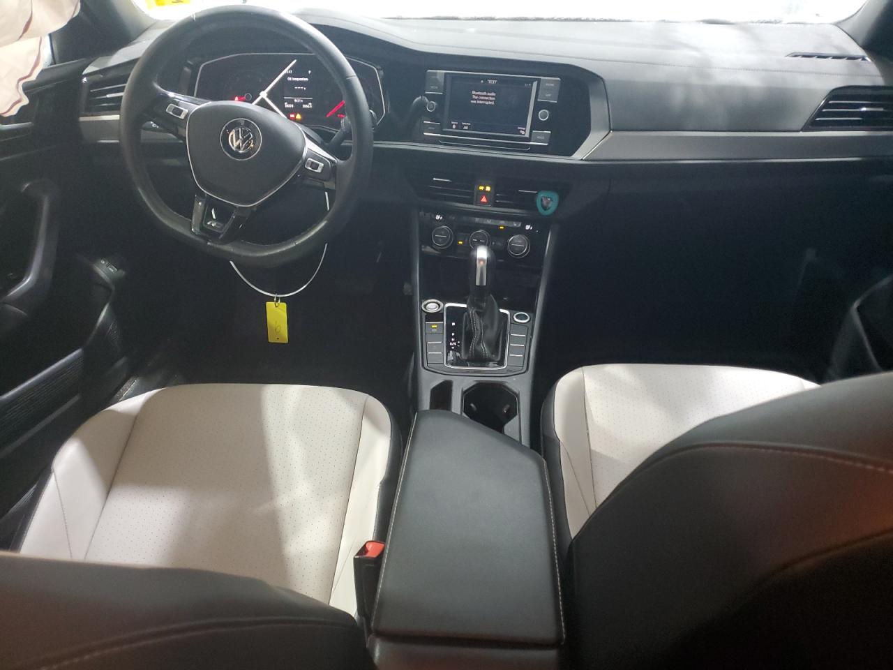 2021 Volkswagen Jetta - Image 8