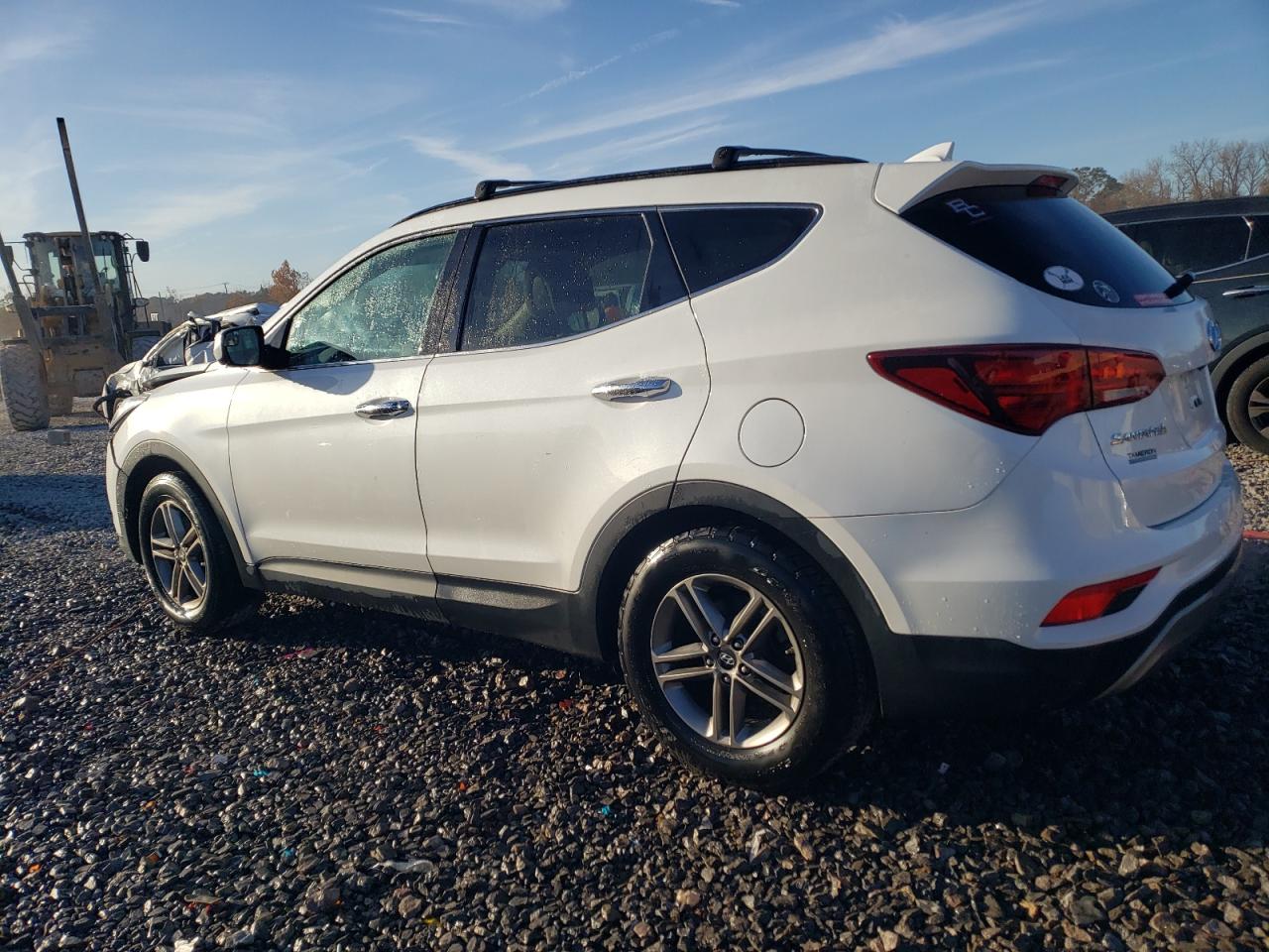 VIN 5XYZUDLB6HG387773 2017 HYUNDAI SANTA FE no.2