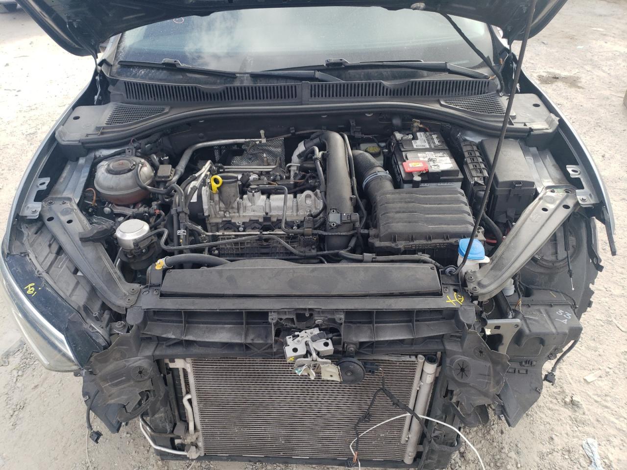 2019 Volkswagen Jetta - Image 11