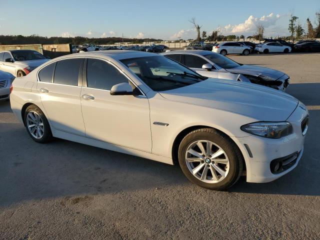 Sedans BMW 5 SERIES 2016 Biały