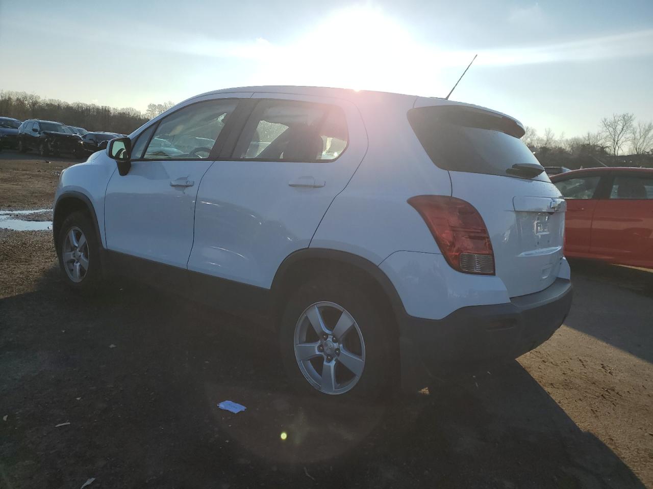 VIN 3GNCJPSB6FL192657 2015 CHEVROLET TRAX no.2