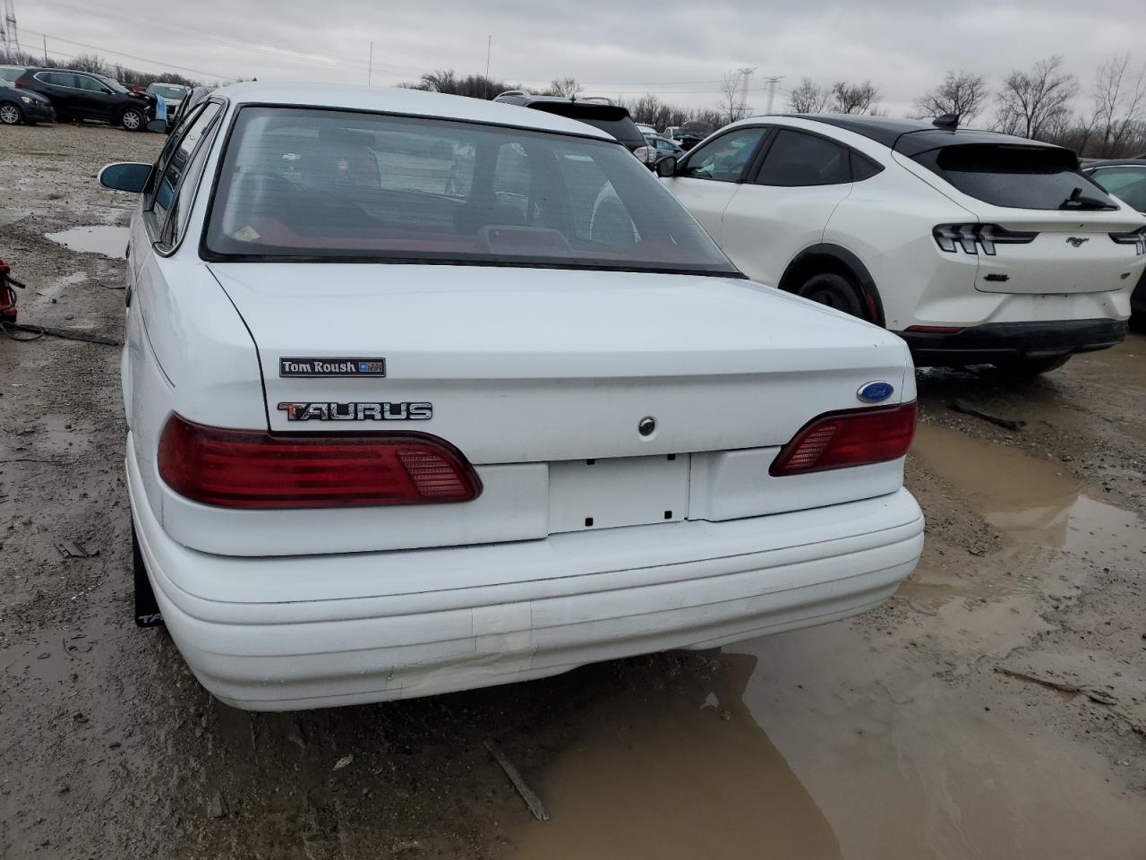 1993 Ford Taurus Gl VIN: 1FALP5246PG287289 Lot: 86996384