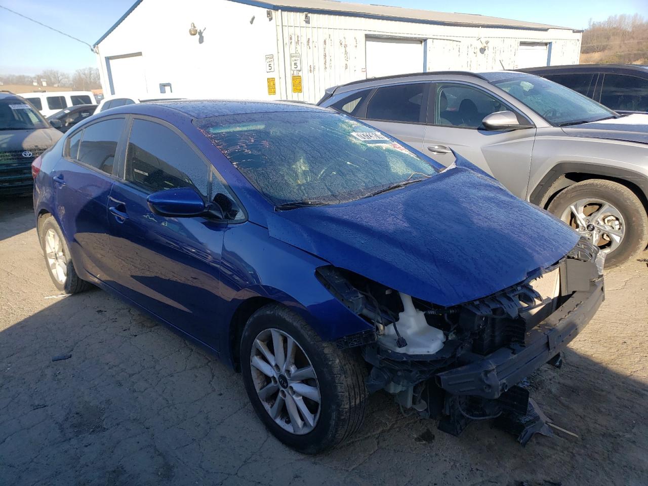 2017 Kia Forte - Image 4