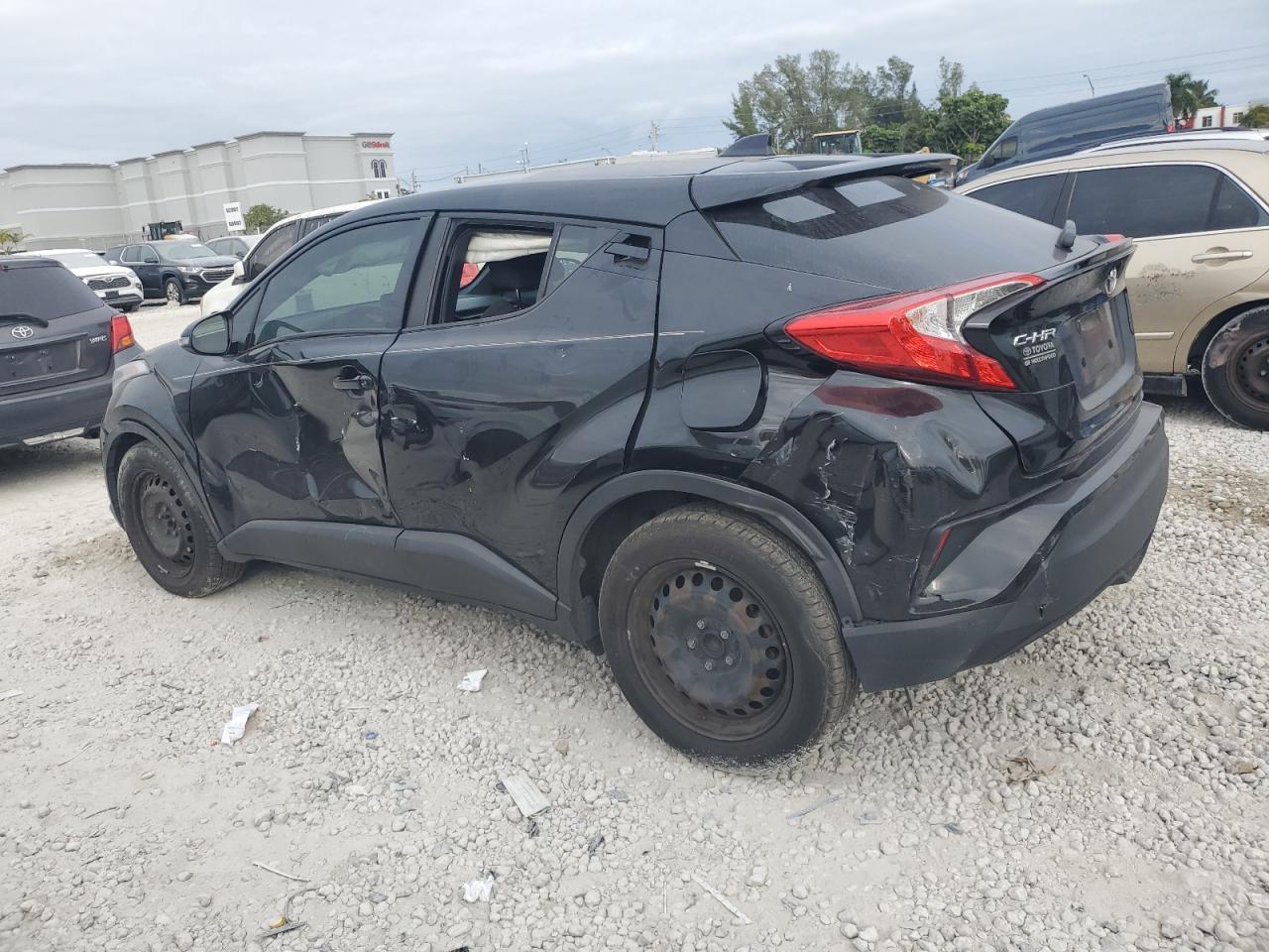 VIN NMTKHMBX9KR094753 2019 TOYOTA C-HR no.2