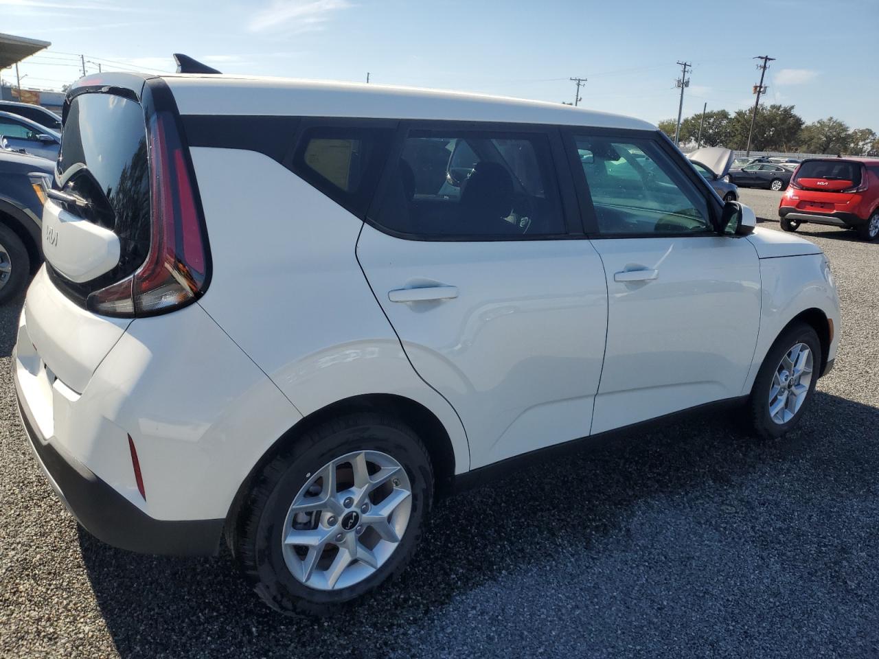 VIN KNDJ23AU0S7927477 2025 KIA SOUL no.3