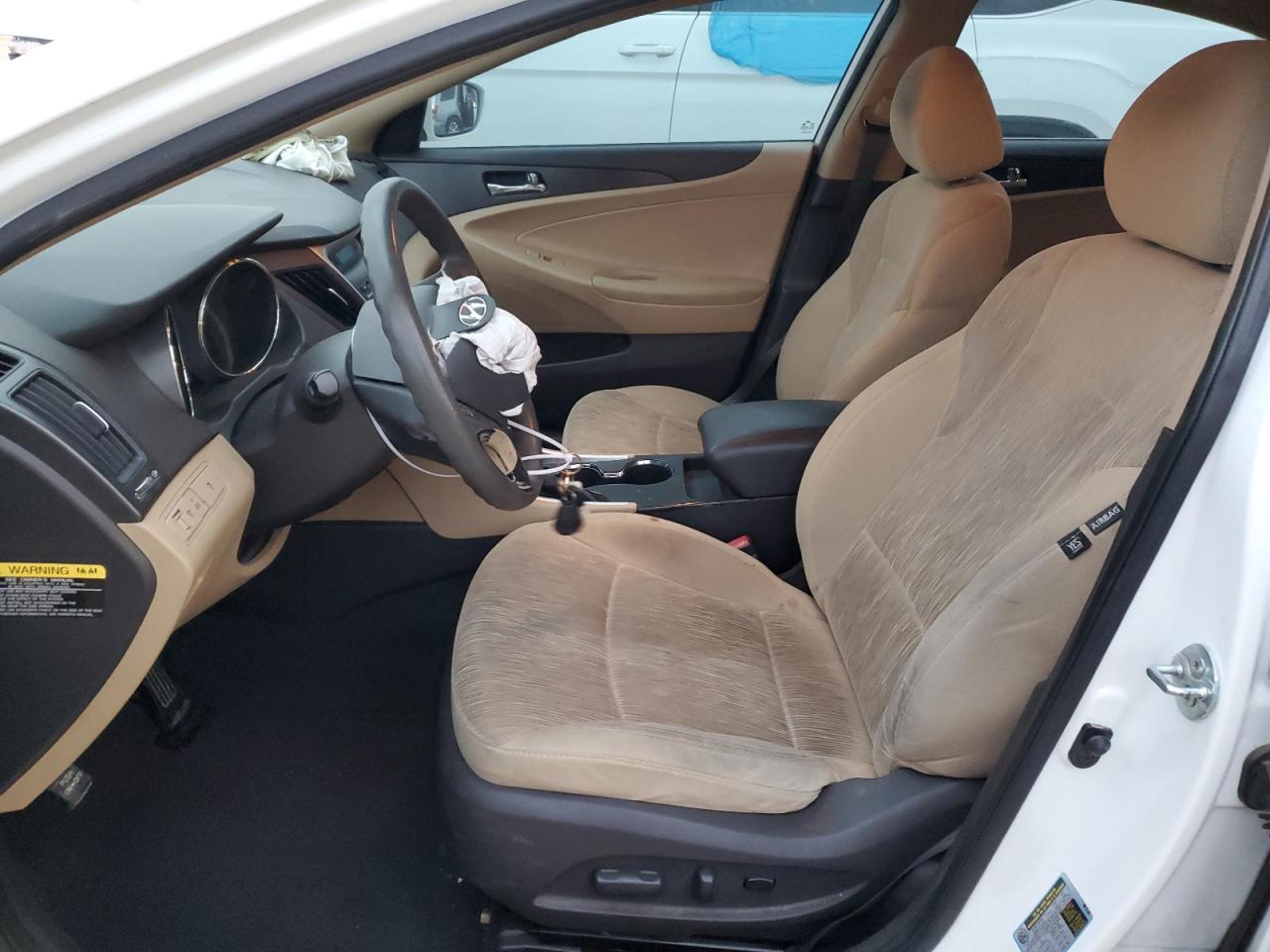2012 Hyundai Sonata - Image 7