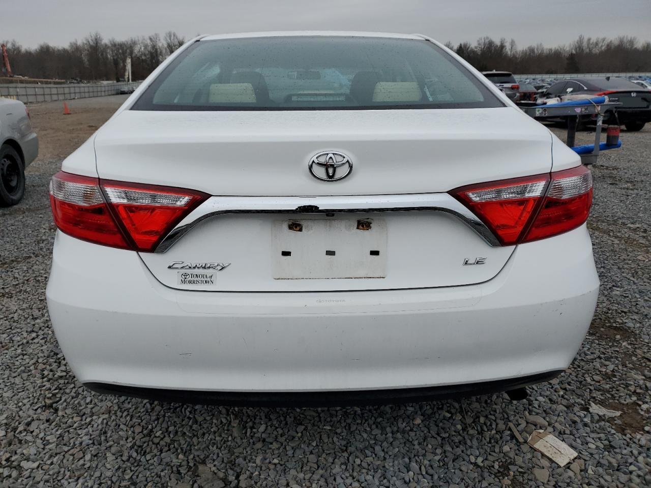 VIN 4T1BF1FK8HU364110 2017 TOYOTA CAMRY no.6