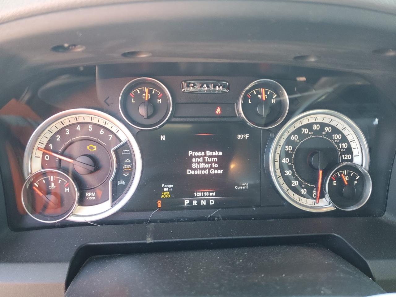 2013 RAM 1500 - Image 9