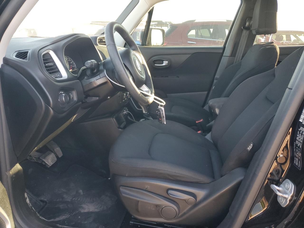 2020 Jeep Renegade - Image 7