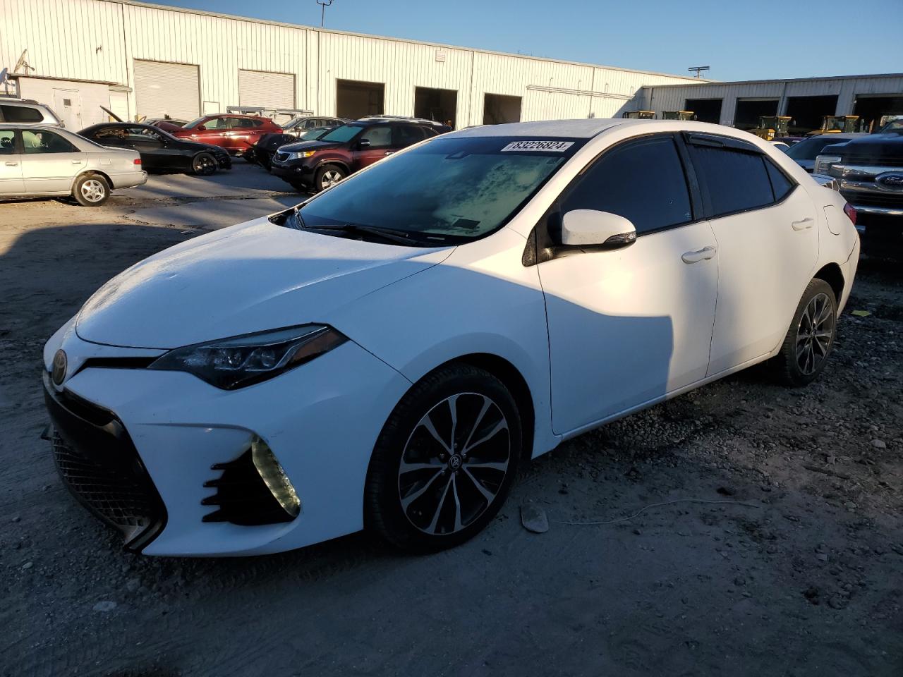 VIN 5YFBURHEXHP699396 2017 TOYOTA COROLLA no.1