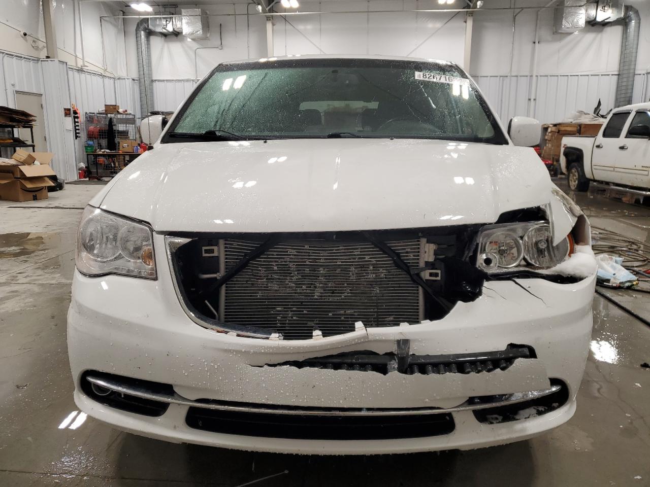 VIN 2C4RC1CG6FR705901 2015 CHRYSLER MINIVAN no.5