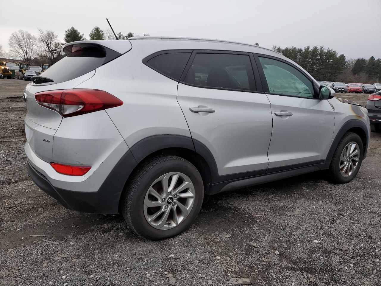 VIN KM8J3CA4XGU215317 2016 HYUNDAI TUCSON no.3