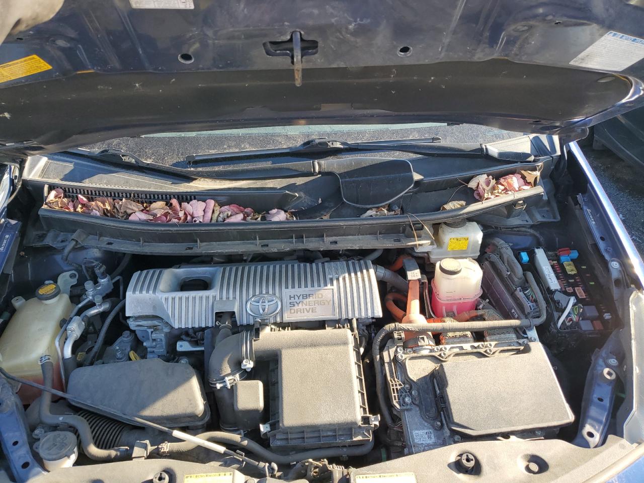 2012 Toyota Prius - Image 11