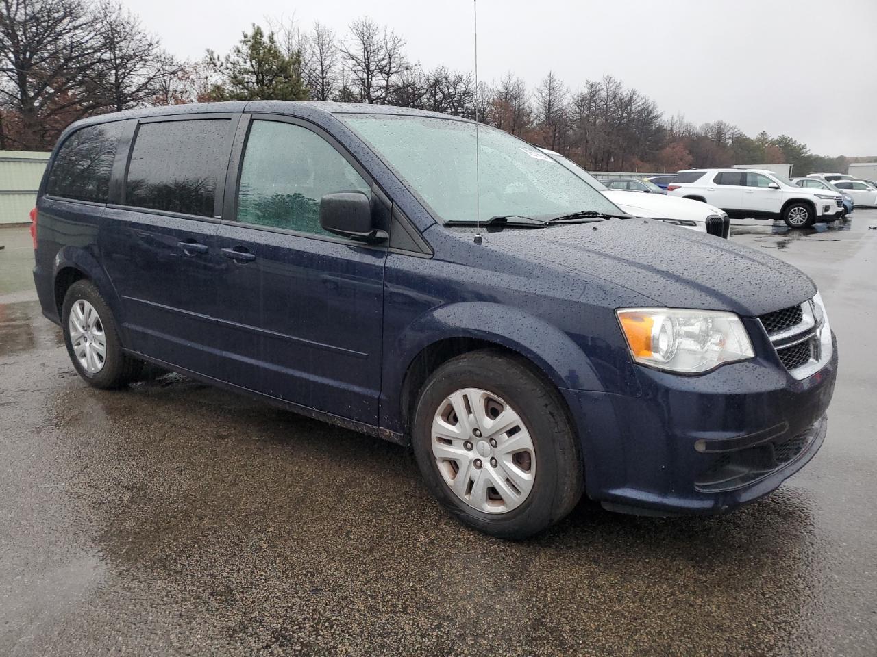 VIN 2C4RDGBG9ER334961 2014 DODGE CARAVAN no.4