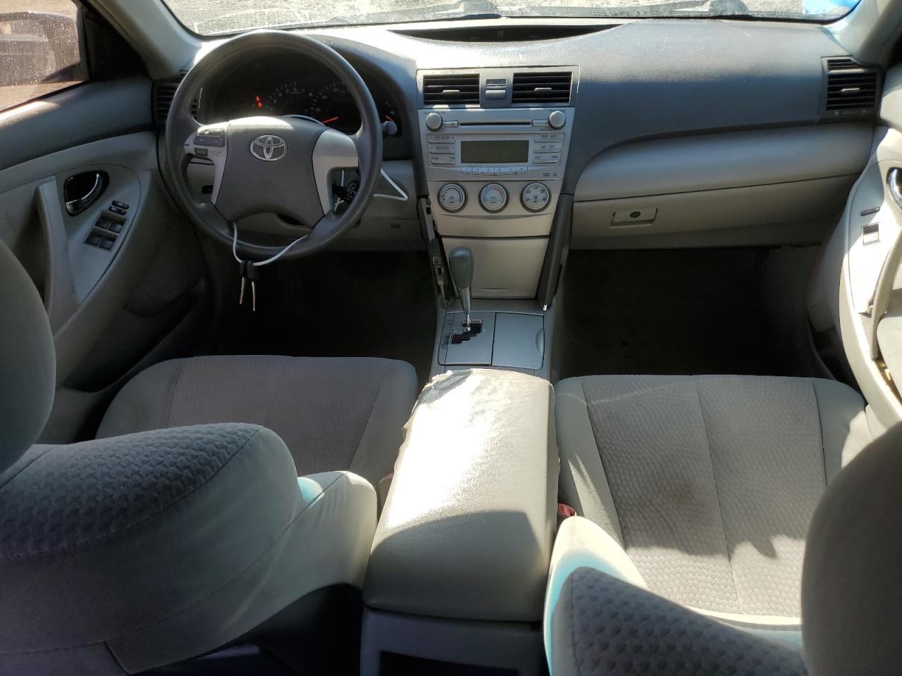 2010 Toyota Camry - Image 8