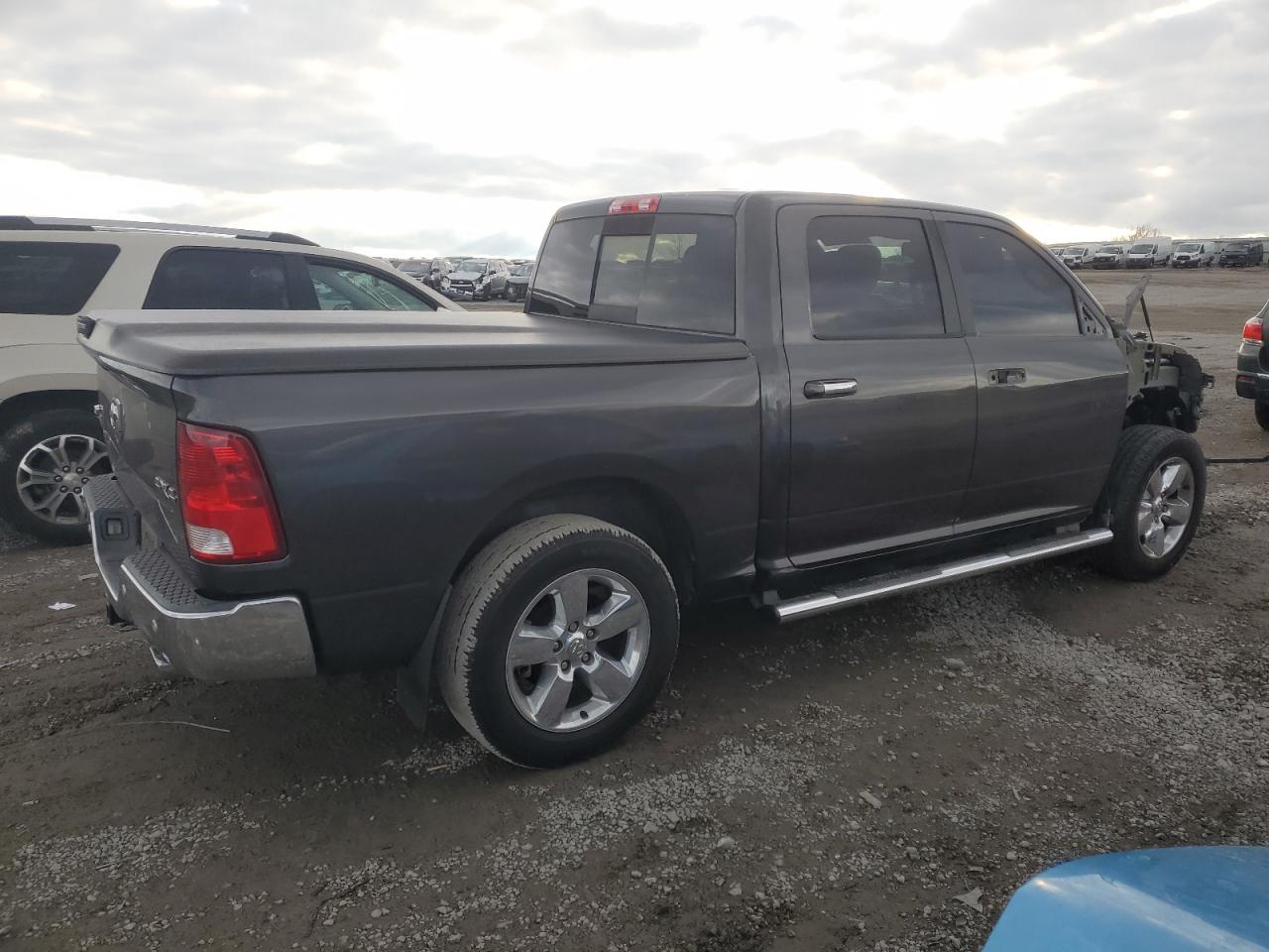 2016 RAM 1500 - Image 3