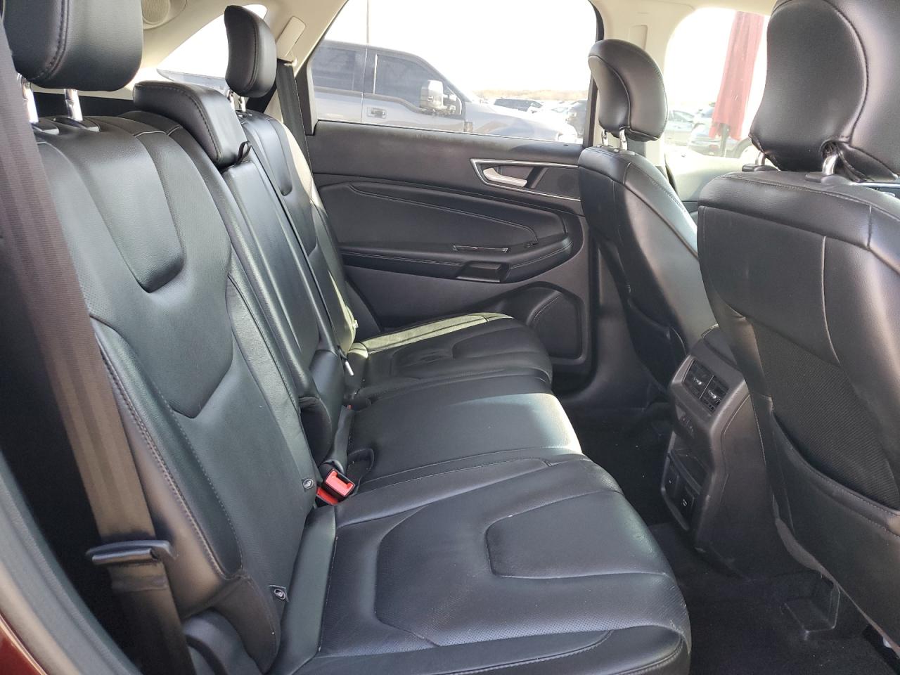 2018 Ford Edge - Image 11